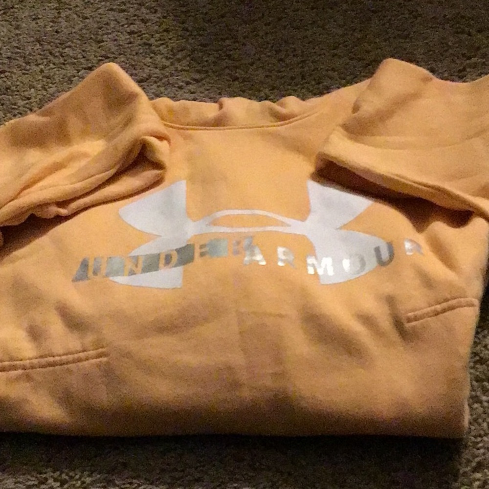 Under Armour Sweatshirt